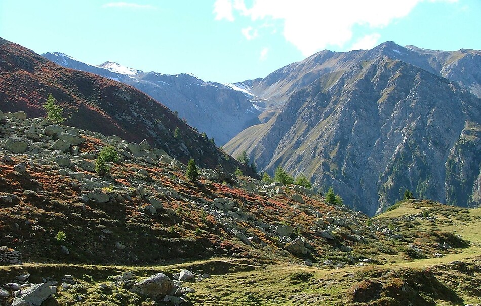 AUTUMN HIKING WEEKS